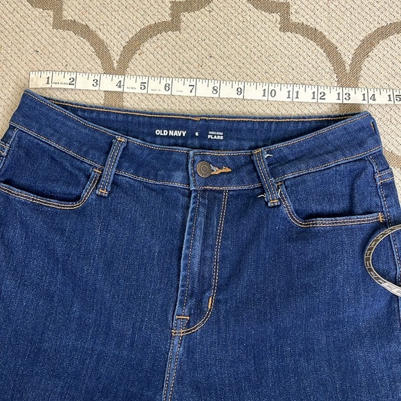 Old Navy High-Rise Flare dark rinse Jeans - Picture 6 of 13